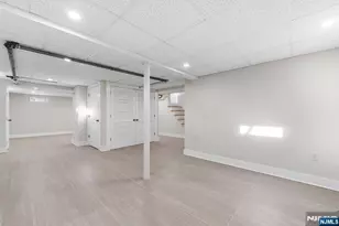 413 Franklin Ave, Hasbrouck Heights, NJ 07604 - Photo 43