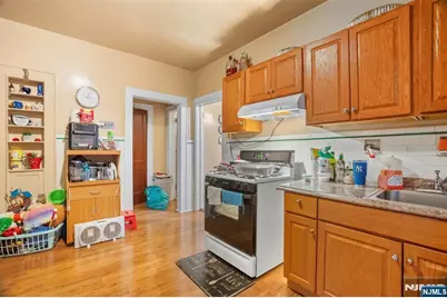 386 11th Street, Newark, NJ 07107 - Photo 7