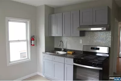 232 Sherman Avenue, Newark, NJ 07114 - Photo 5