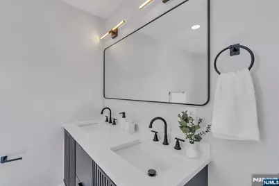 12 Enfield Avenue, Montclair, NJ 07042 - Photo 27