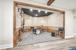 582 Cresthaven Rd, Wyckoff Township, NJ 07481 - Photo 27