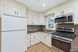 417 Victor St, Scotch Plains Township, NJ 07076 - Photo 5