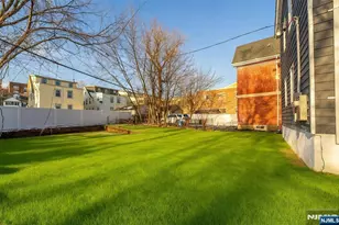 189 Oraton Pkwy, East Orange, NJ 07017 - Photo 33