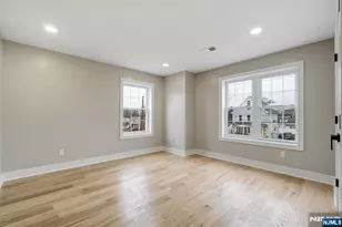 83 Madison Ave, Rochelle Park Township, NJ 07662 - Photo 17