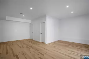 11 Voorhees, Newark, NJ 07103 - Photo 21