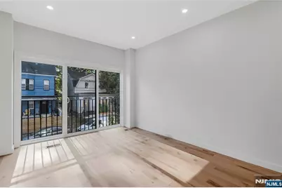 9 Voorhees, Newark, NJ 07103 - Photo 25