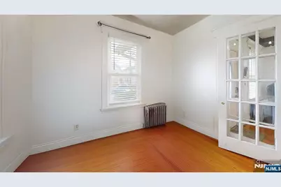 167 Valley Brook Avenue, Lyndhurst Township, NJ 07071 - Photo 17