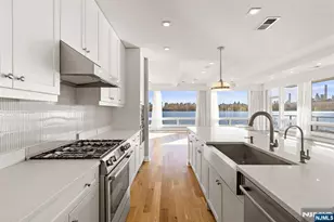 9 Somerset Ln 222, Edgewater, NJ 07020 - Photo 9