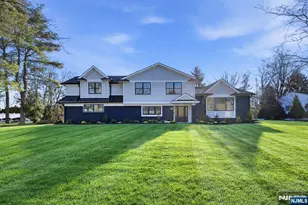 442 Ellis Pl, Wyckoff Township, NJ 07481 - Photo 3