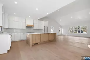 442 Ellis Pl, Wyckoff Township, NJ 07481 - Photo 11