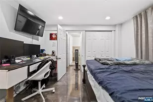 342 Lincoln Ave, Elmwood Park, NJ 07407 - Photo 23