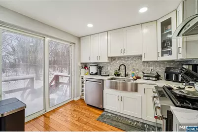 342 Lincoln Avenue, Elmwood Park, NJ 07407 - Photo 13