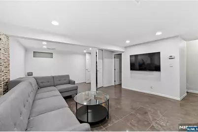 342 Lincoln Avenue, Elmwood Park, NJ 07407 - Photo 43