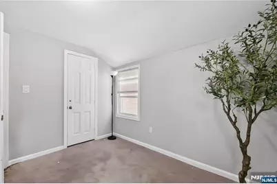 342 Lincoln Avenue, Elmwood Park, NJ 07407 - Photo 39