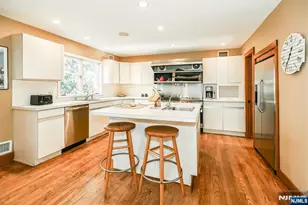 65 Plymouth Rd, Glen Rock, NJ 07452 - Photo 11