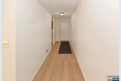 4231 Hilltop Road, Mahwah, NJ 07430 - Photo 3