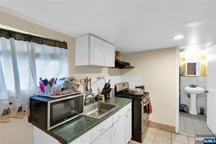 110 Whittlesey Ave, West Orange Township, NJ 07052 - Photo 33