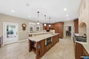 91 Tekening Dr, Tenafly, NJ 07670 - Photo 17