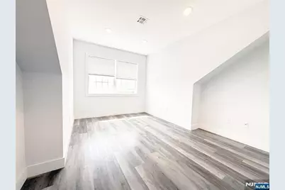 93 Prospect Street 6 #6, Garfield, NJ 07026 - Photo 23