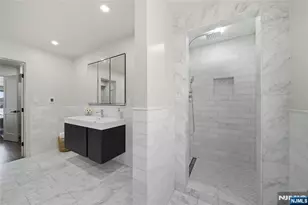 1110 River Road 102, Edgewater, NJ 07020 - Photo 15