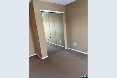 611 Lilac Lane, Mahwah, NJ 07430 - Photo 3