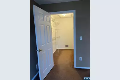 611 Lilac Lane, Mahwah, NJ 07430 - Photo 7