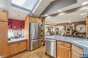 14 Manor Rd, North Haledon, NJ 07508 - Photo 11