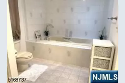 6 Chamberlain Avenue, Little Ferry, NJ 07643 - Photo 17