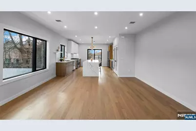 74 Liberty Place, Palisades Park, NJ 07650 - Photo 29