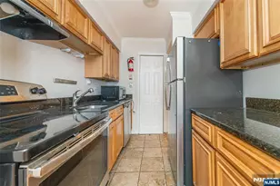 2350 State Route 10 B3, Morris Plains Borough, NJ 07950 - Photo 9