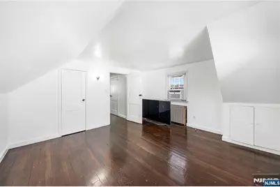 124 Hazley Avenue, Rochelle Park Township, NJ 07662 - Photo 19