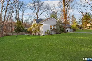 124 Valley Rd, Haworth, NJ 07641 - Photo 3