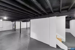 78 Maple Ln, Wayne, NJ 07470 - Photo 41