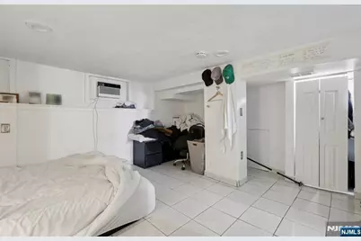 39 Thomas Street, Paterson, NJ 07503 - Photo 27