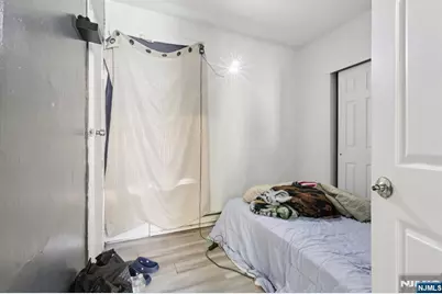39 Thomas Street, Paterson, NJ 07503 - Photo 23