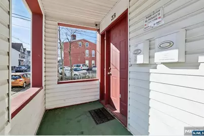 39 Thomas Street, Paterson, NJ 07503 - Photo 5