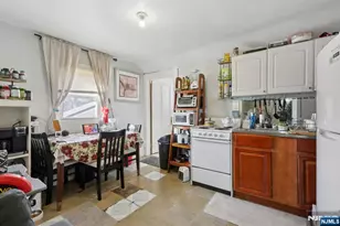 39 Thomas St, Paterson, NJ 07503 - Photo 9