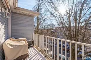 753 Summer 3D, Newark, NJ 07104 - Photo 31