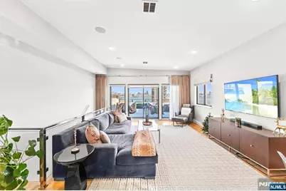 606 Undercliff Avenue 1 #1, Edgewater, NJ 07020 - Photo 25