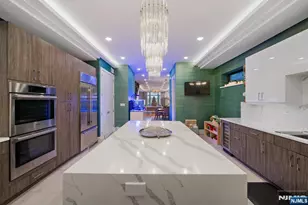 606 Undercliff Ave 1, Edgewater, NJ 07020 - Photo 3