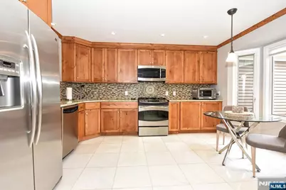 272 Belmont Place 272 #272, Mahwah, NJ 07430 - Photo 5