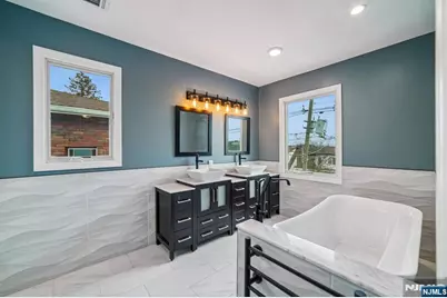 255 Westminster Place, Lodi, NJ 07644 - Photo 23