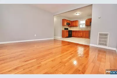 151 Vermont Avenue, Newark, NJ 07106 - Photo 5