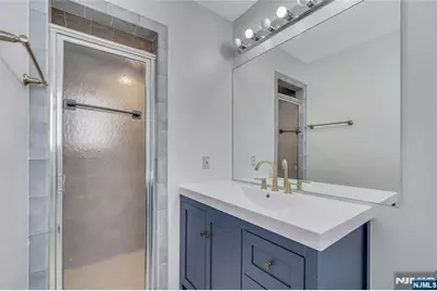 2410 3rd Street, Fort Lee, NJ 07024 - Photo 17