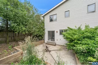 2410 3rd Street, Fort Lee, NJ 07024 - Photo 29