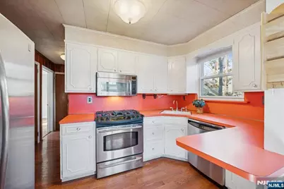 1 Rutan Place, Bloomfield, NJ 07003 - Photo 17