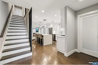 746 Undercliff Avenue B #B, Edgewater, NJ 07020 - Photo 17