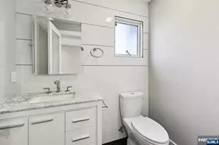 746 Undercliff Ave B, Edgewater, NJ 07020 - Photo 33