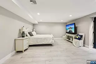 746 Undercliff Ave B, Edgewater, NJ 07020 - Photo 39