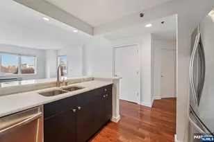 3118 City Pl, Edgewater, NJ 07020 - Photo 5